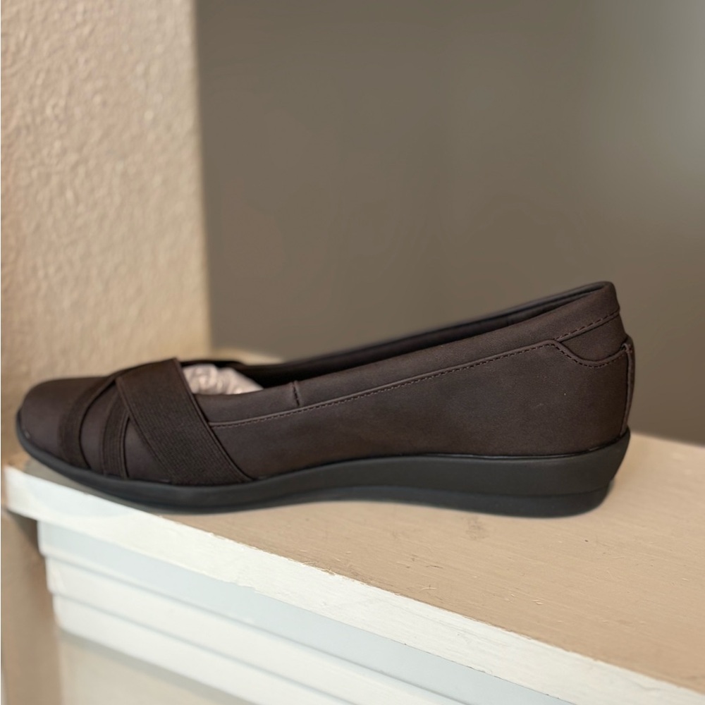 Easy Spirit Women’s Slip-on Ballet Flats Acasia Dark Brown Size 6 Wide - Picture 3 of 10